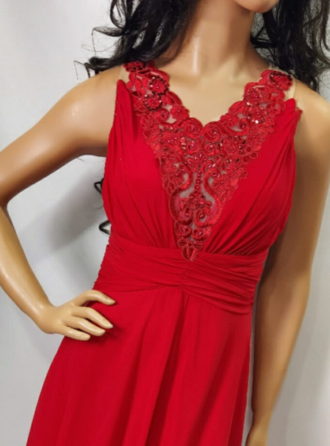 Abito lungo voile color ROSSO con inserti in pizzo e tulle