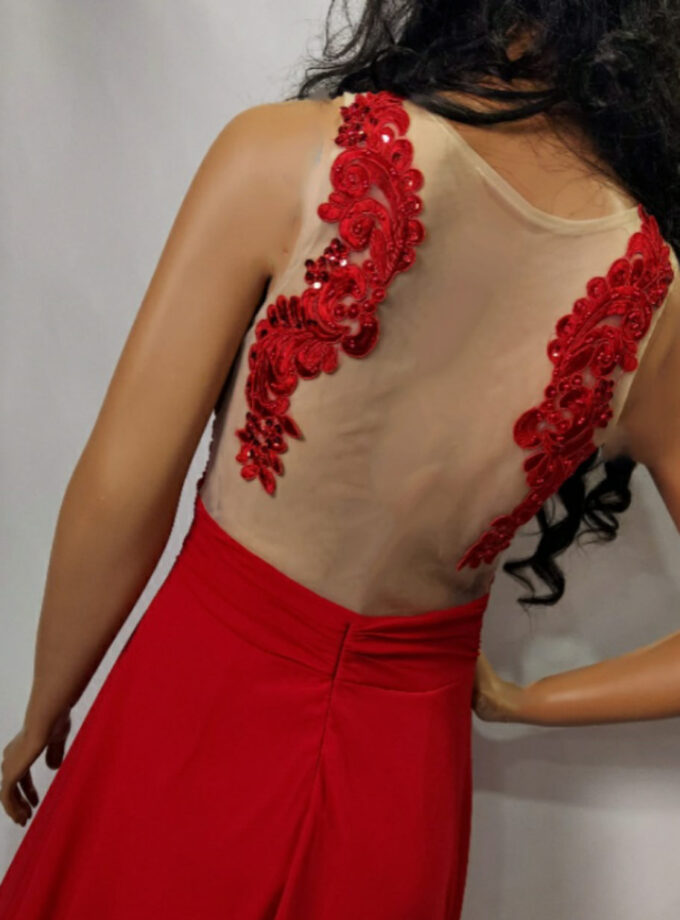 Abito lungo voile color ROSSO con inserti in pizzo e tulle