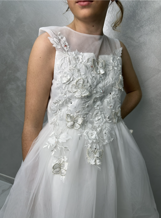 Abito farfalle bianco con coda