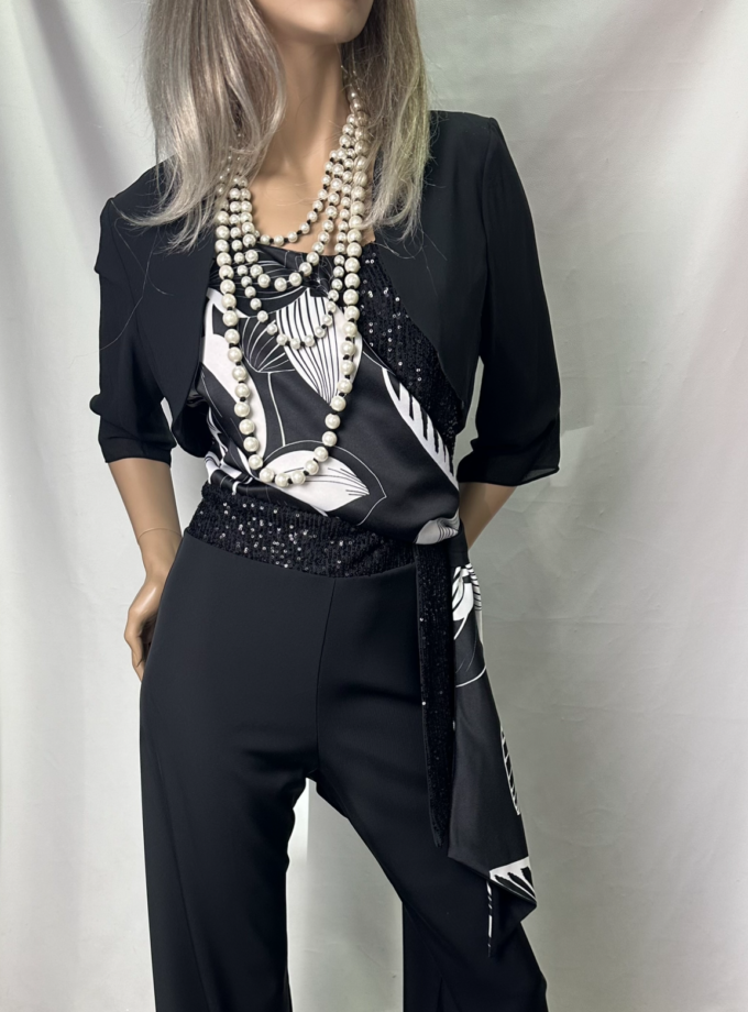 tuta elegante fusciacca lato bianco e nero