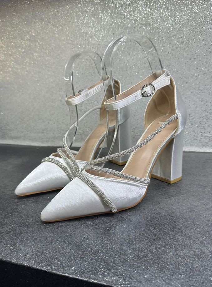Scarpe raso bianco cinturini strass