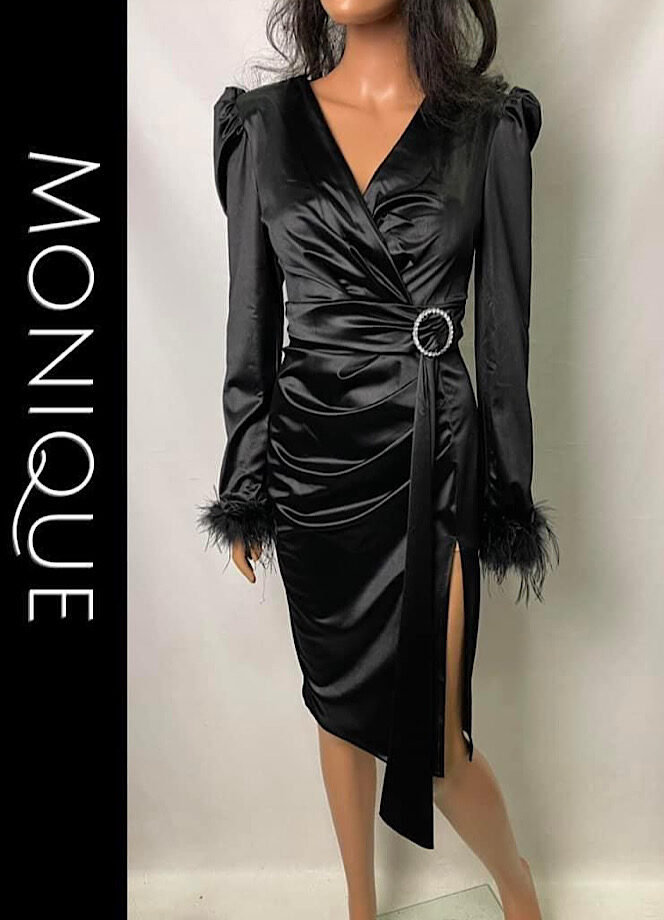 abito tubino raso nero maniche piume