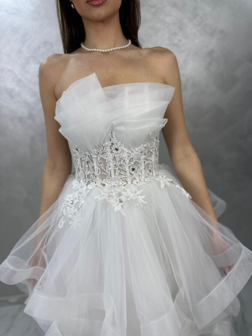 abito bianco balze tulle organza - immagine 2