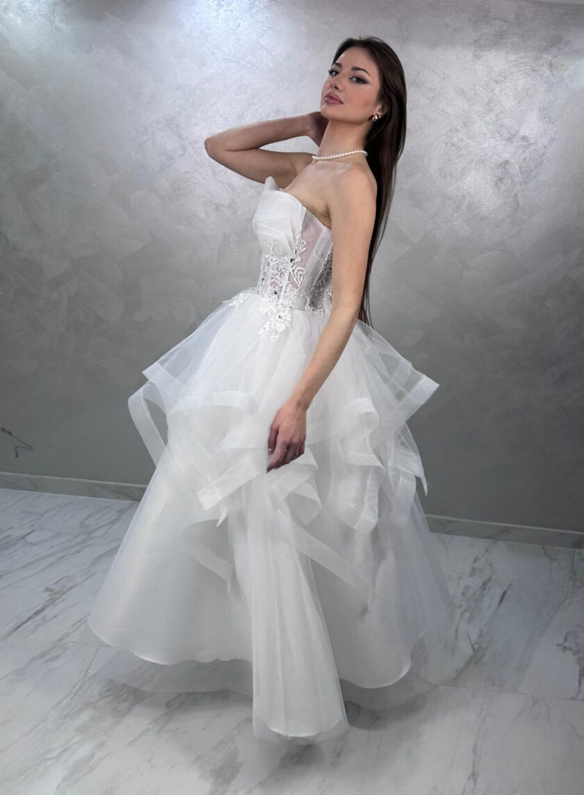 abito bianco balze tulle organza